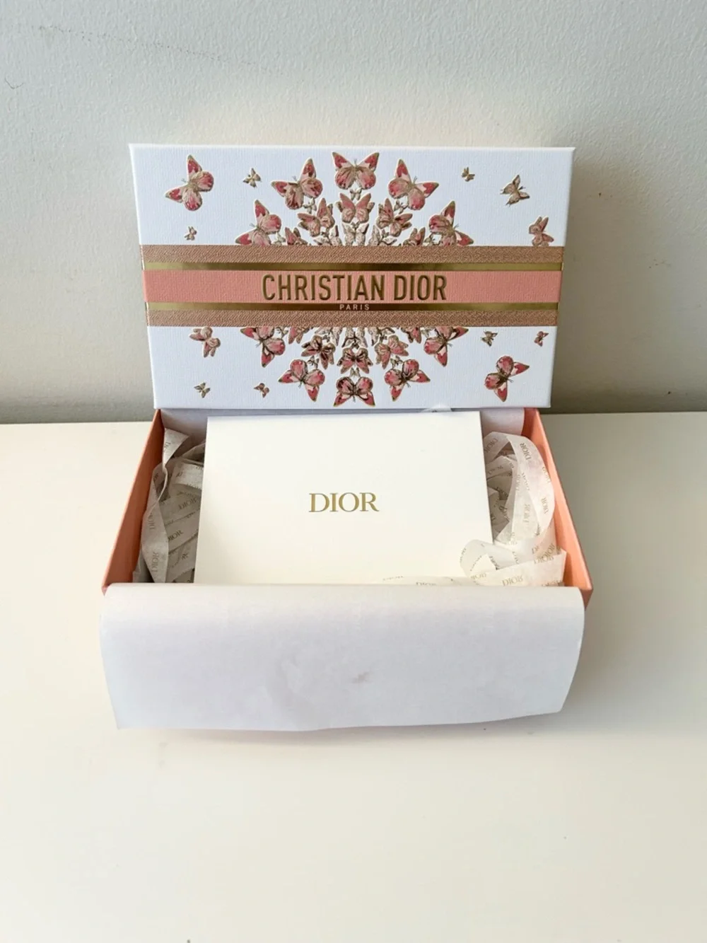 🌸DIOR Gift Box Limited Edition with tissue paper & card - Picture 6 of 10